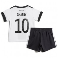 Deutschland Serge Gnabry #10 Heimtrikotsatz Kinder WM 2022 Kurzarm (+ Kurze Hosen)